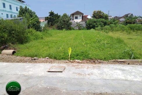 tanah dijual rumah sakit condong catur